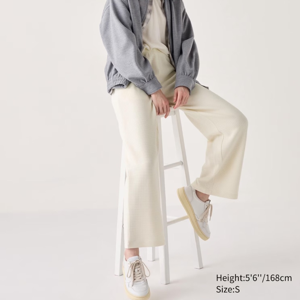 2/$20🍁Uniqlo | White straight fit waffle knit pants (S)